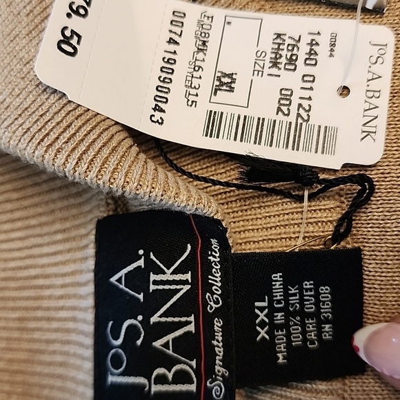 Jos. A. Bank Men's Turtleneck Sweater - Picture 4 of 9